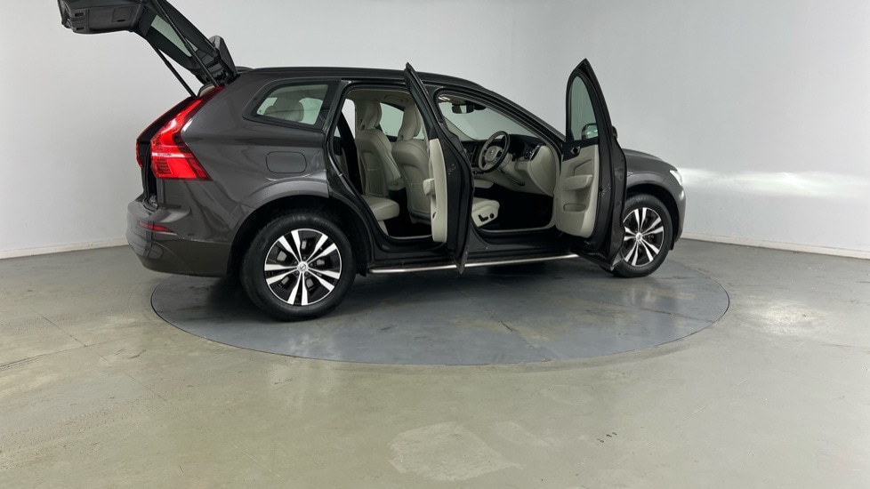 Used Volvo XC60 2022 for sale - 76888819: Photo 28