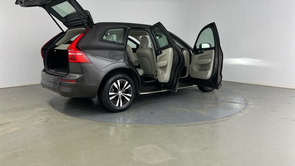 Used Volvo XC60 2022 for sale - 76888819: Photo 29