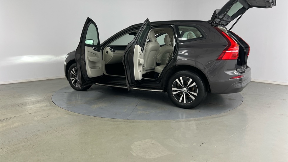 Used Volvo XC60 2022 for sale - 76888819: Photo 37