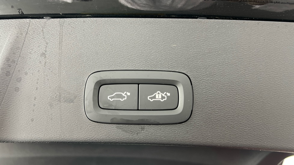 Used Volvo XC40 2024 for sale - 76966803: Photo 16