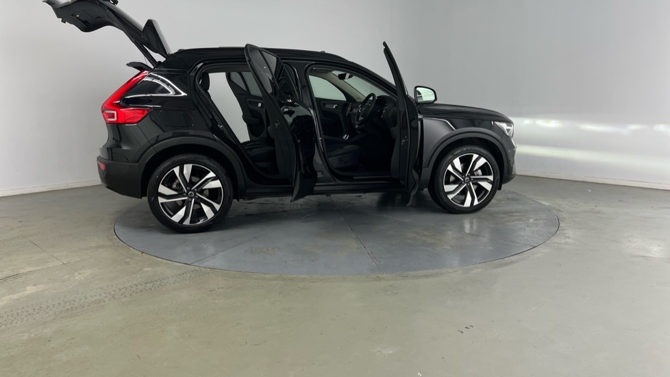 Used Volvo XC40 2024 for sale - 76966803: Photo 29