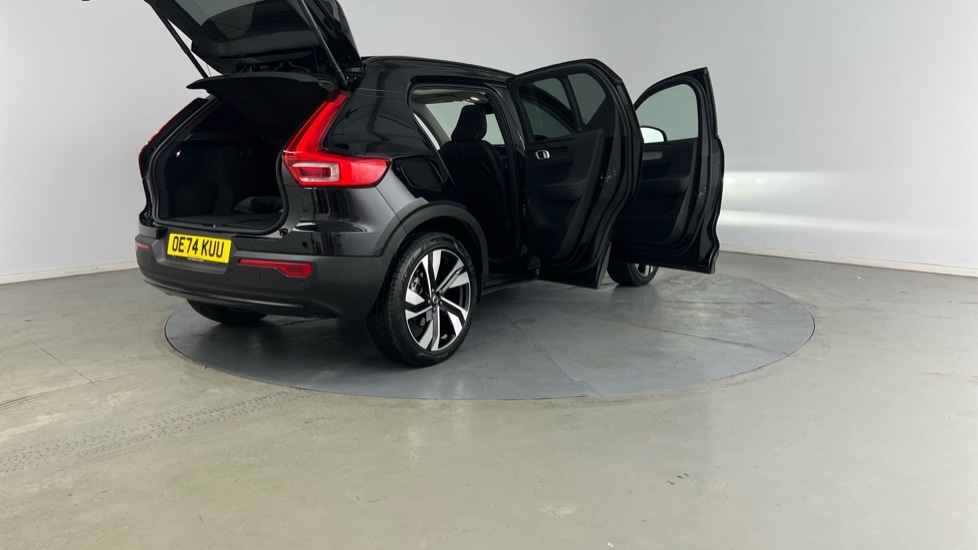 Used Volvo XC40 2024 for sale - 76966803: Photo 32