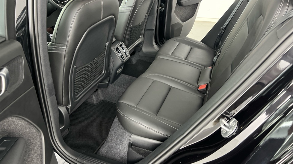 Used Volvo XC40 2024 for sale - 76966803: Photo 46