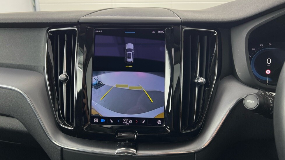 Used Volvo XC60 2021 for sale - 76851153: Photo 14