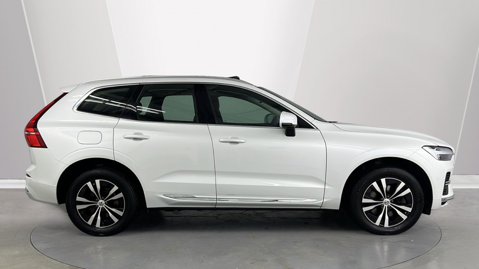 Used Volvo XC60 2021 for sale - 76851153: Photo 3