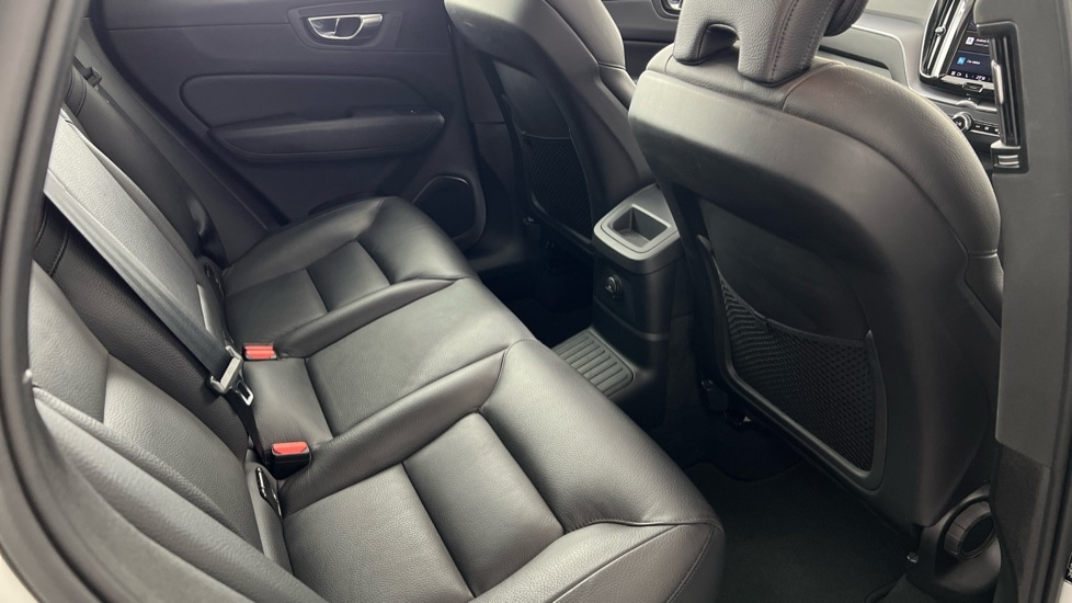 Used Volvo XC60 2021 for sale - 76851153: Photo 6