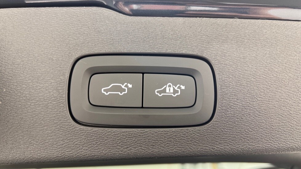 Used Volvo V60 2022 for sale - 78066865: Photo 28