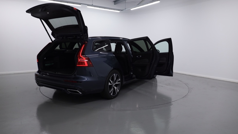 Used Volvo V60 2022 for sale - 78066865: Photo 30