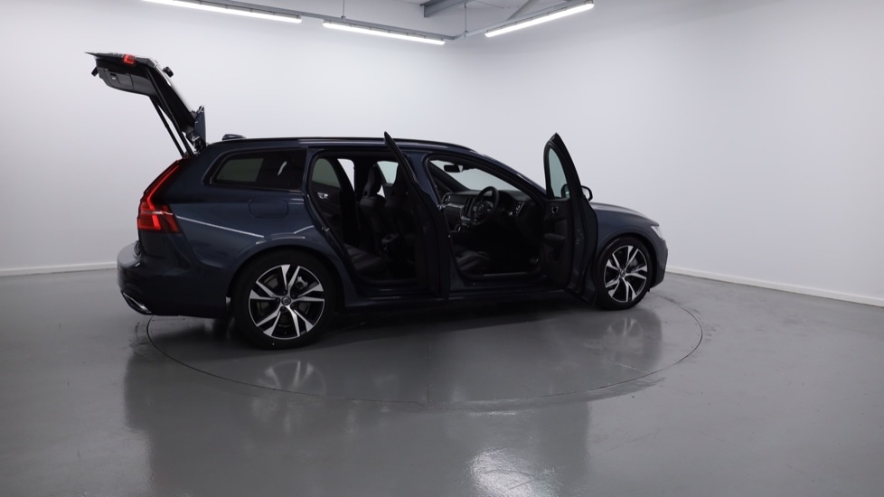 Used Volvo V60 2022 for sale - 78066865: Photo 37