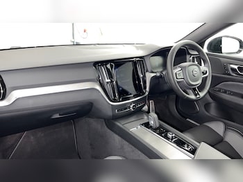 Used Volvo V60 2022 for sale - 78066865: Photo