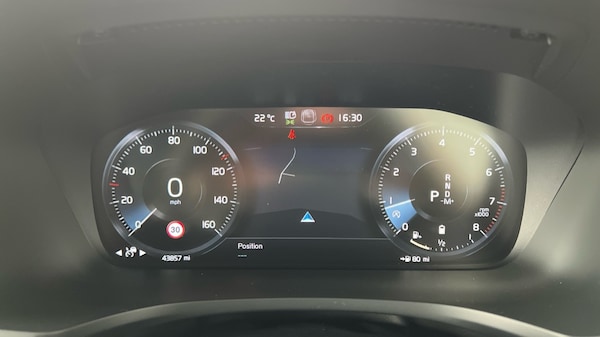 Used Volvo V60 2020 for sale - 76234112: Photo 11