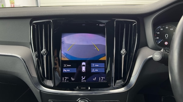 Used Volvo V60 2020 for sale - 76234112: Photo 17