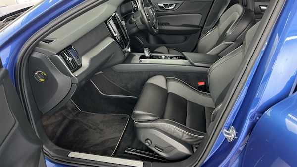 Used Volvo V60 2020 for sale - 76234112: Photo 25