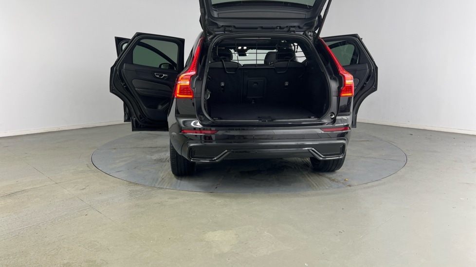 Used Volvo XC60 2022 for sale - 77167328: Photo 33