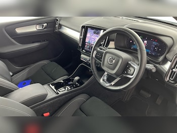 Used Volvo XC40 2025 for sale - 79057147: Photo