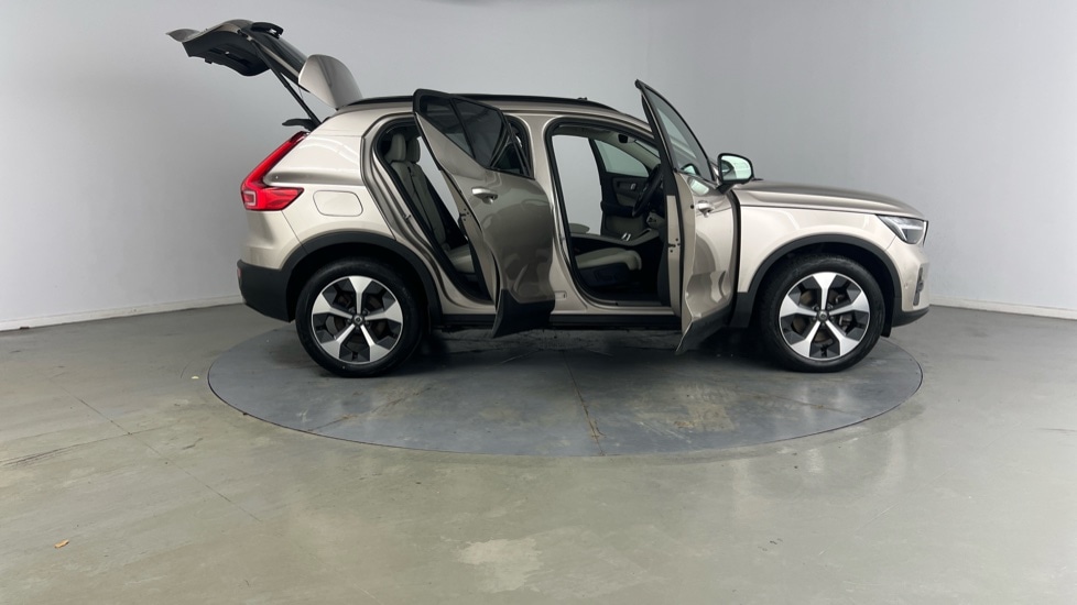 Used Volvo XC40 2022 for sale - 77241123: Photo 27
