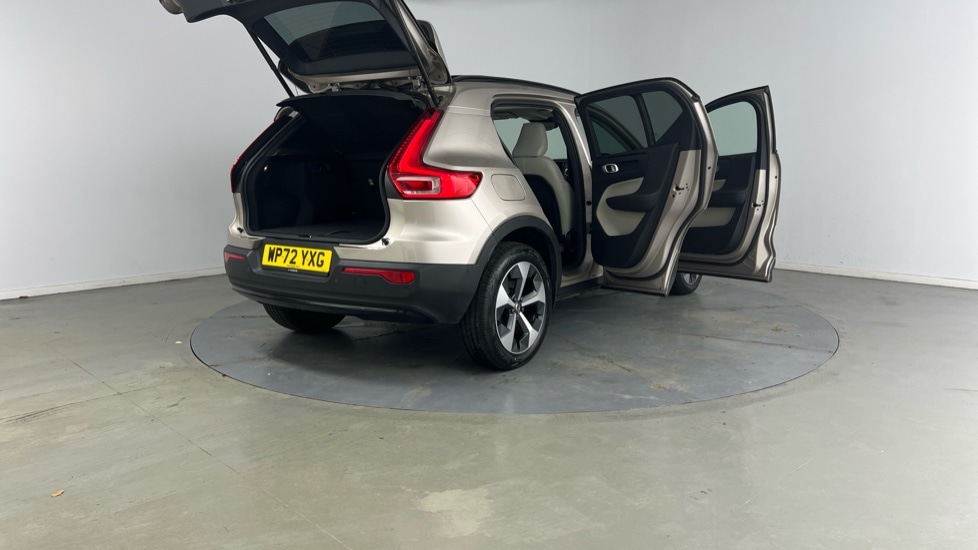 Used Volvo XC40 2022 for sale - 77241123: Photo 31