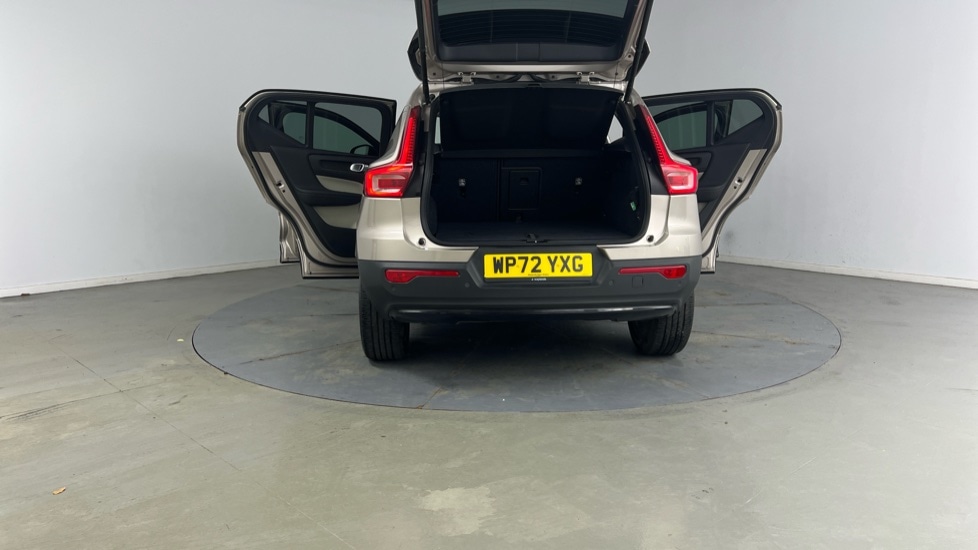 Used Volvo XC40 2022 for sale - 77241123: Photo 34