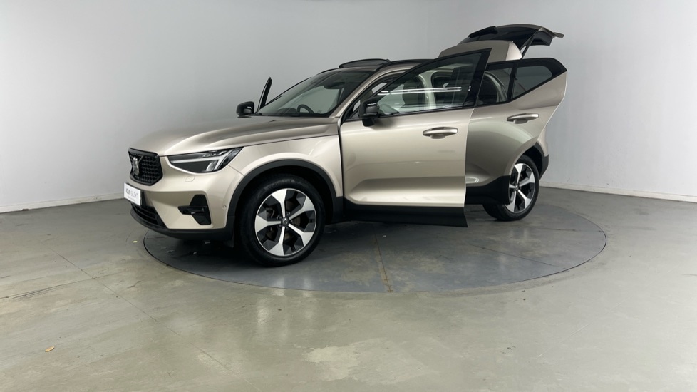 Used Volvo XC40 2022 for sale - 77241123: Photo 43