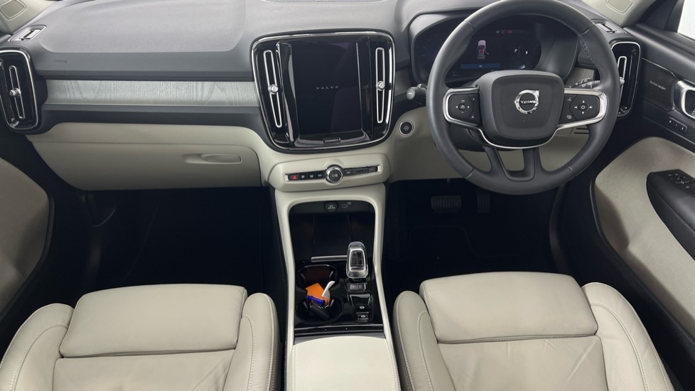 Used Volvo XC40 2022 for sale - 77241123: Photo 5
