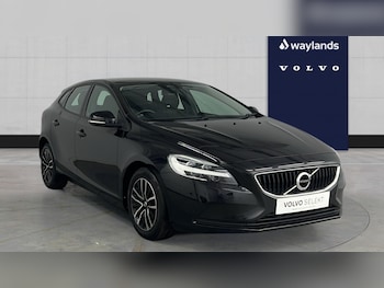 Used Volvo V40 2017 for sale - 78736321: Photo
