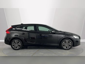 Used Volvo V40 2017 for sale - 78736321: Photo