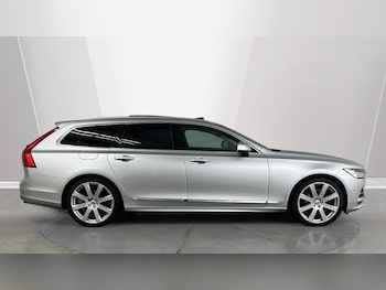 Used Volvo V90 2020 for sale - 76804002: Photo