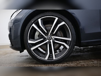 Used Volvo V90 2023 for sale - 78467934: Photo