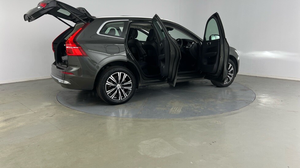 Used Volvo XC60 2021 for sale - 76098016: Photo 28