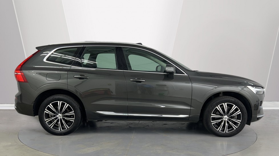 Used Volvo XC60 2021 for sale - 76098016: Photo 3