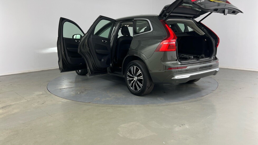 Used Volvo XC60 2021 for sale - 76098016: Photo 35
