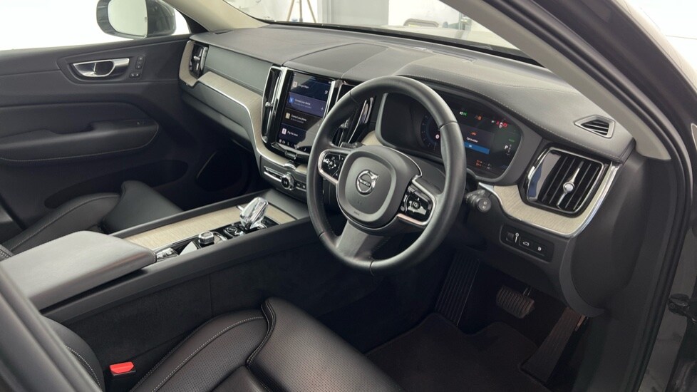 Used Volvo XC60 2021 for sale - 76098016: Photo 4