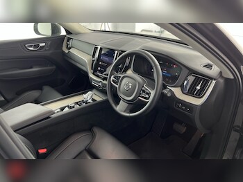Used Volvo XC60 2021 for sale - 76098016: Photo