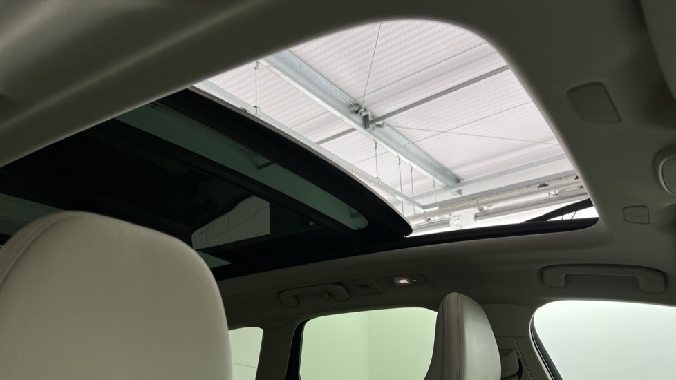 Used Volvo XC60 2022 for sale - 78206667: Photo 15