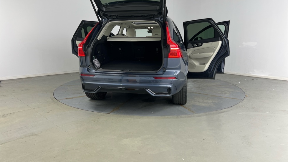 Used Volvo XC60 2022 for sale - 78206667: Photo 32