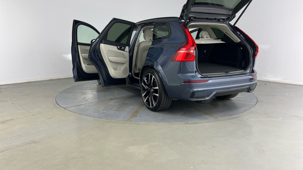 Used Volvo XC60 2022 for sale - 78206667: Photo 35