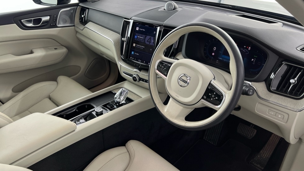 Used Volvo XC60 2022 for sale - 78206667: Photo 4