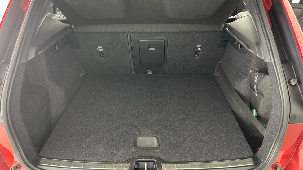 Used Volvo XC40 2020 for sale - 76098052: Photo 13