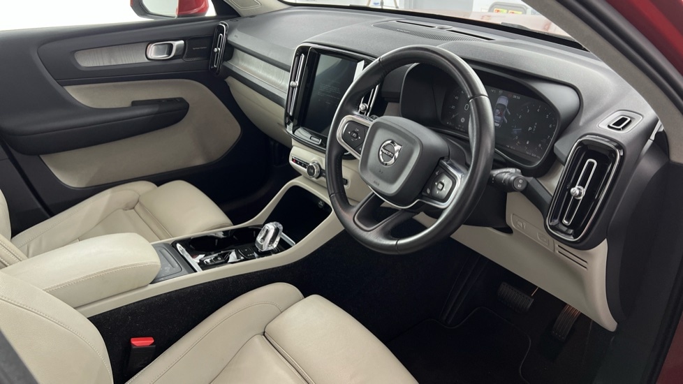 Used Volvo XC40 2020 for sale - 76098052: Photo 4