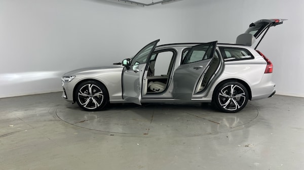 Used Volvo V60 2025 for sale - 75441168: Photo 40