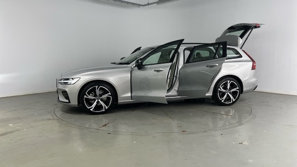 Used Volvo V60 2025 for sale - 75441168: Photo 41