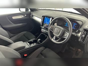 Used Volvo XC40 2026 for sale - 79727388: Photo