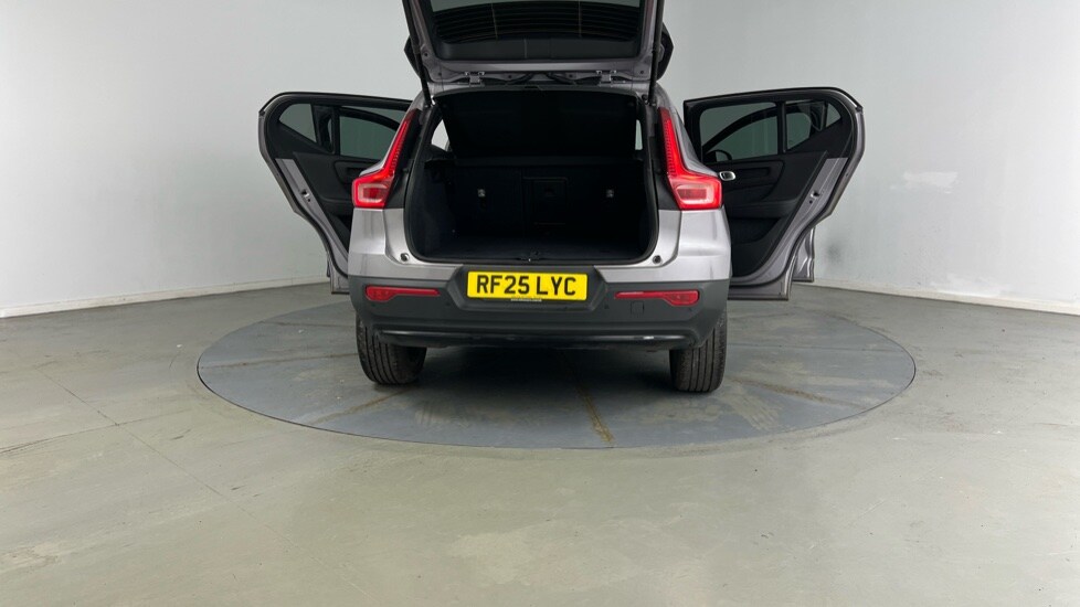 Used Volvo XC40 2025 for sale - 78128951: Photo 31
