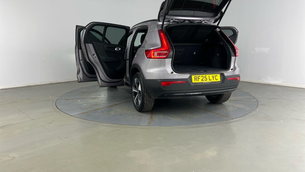 Used Volvo XC40 2025 for sale - 78128951: Photo 33