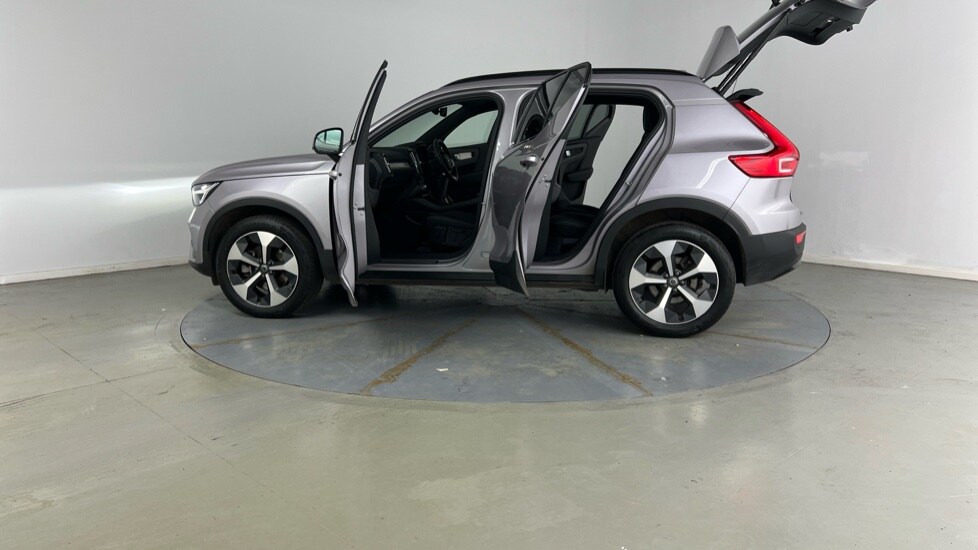 Used Volvo XC40 2025 for sale - 78128951: Photo 37