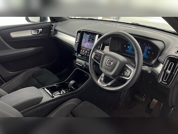Used Volvo XC40 2025 for sale - 78128951: Photo