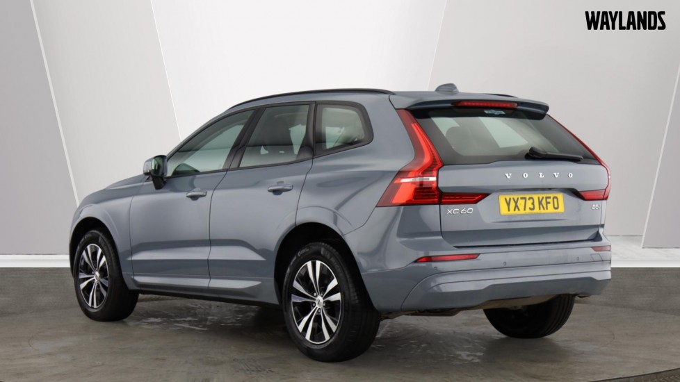 Used Volvo XC60 2023 for sale - 77397377: Photo 3