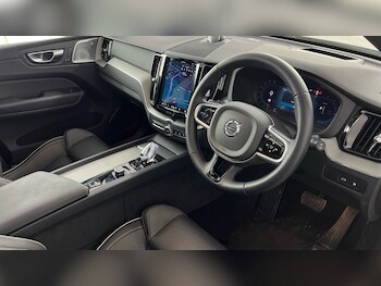 Used Volvo XC60 2025 for sale - 78000352: Photo