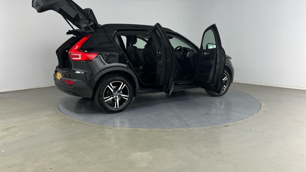 Used Volvo XC40 2022 for sale - 77057799: Photo 28