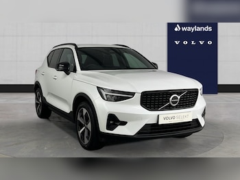 Used Volvo XC40 2025 for sale - 79475716: Photo